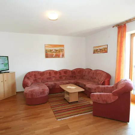 Apartmán Hansjoerg-5 By Interhome